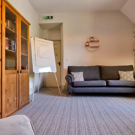 House - Private Use *